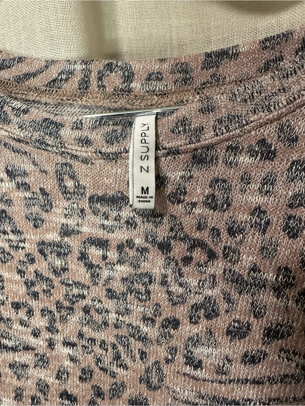Z Supply Y2K Women’s Brown Black Mixed Animal Print Short Sleeve Knit Tee Sz M - Picture 3 of 4